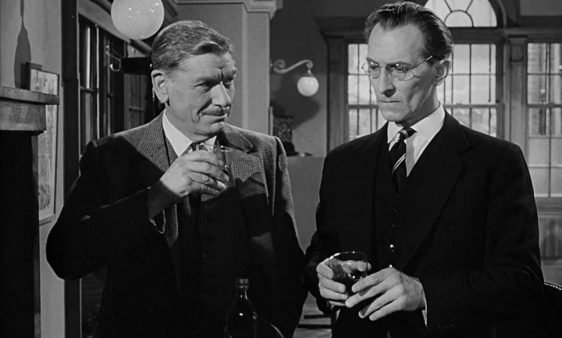 怖い小さなクリスマスを過ごしましょう – Hammer Films