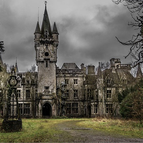 The Scariest Literary Haunted Houses